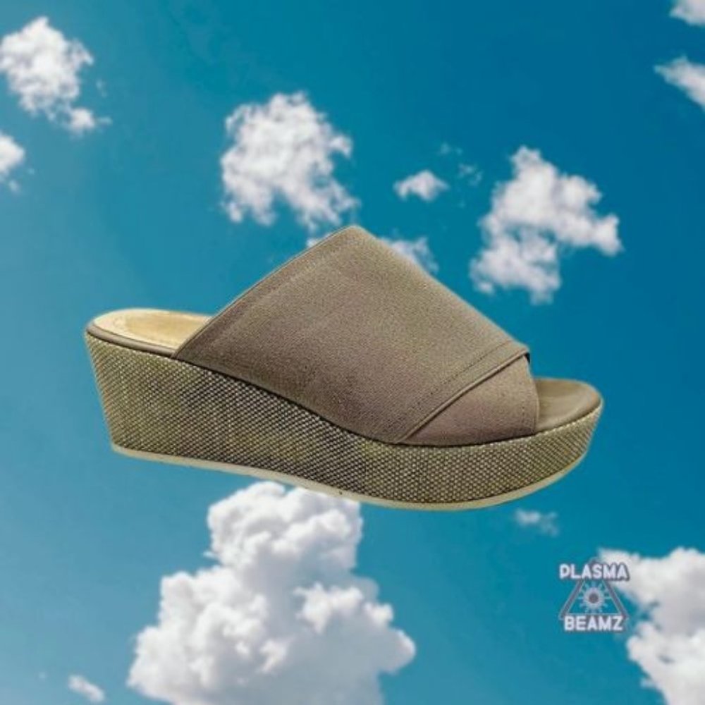 nurture Taupe Elastic Band Wedges Maevve 5.5